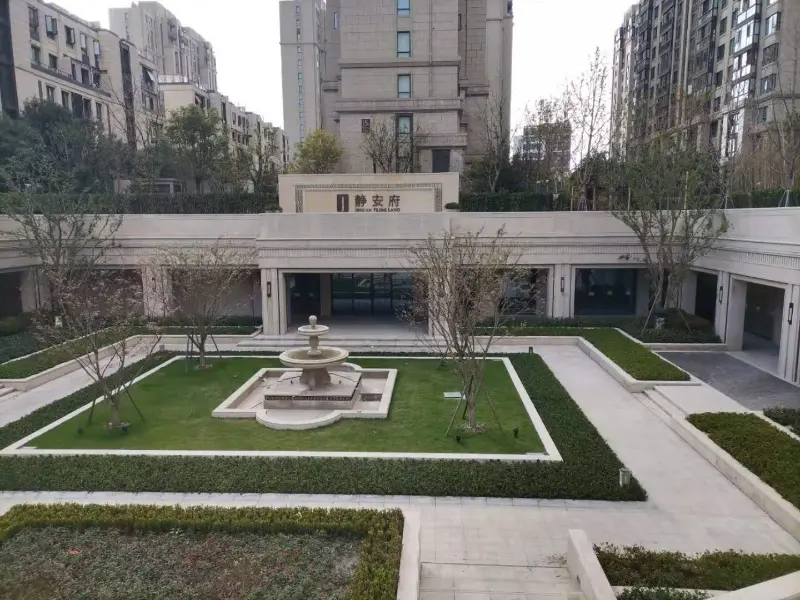 La pompa di calore Blueway supporta il progetto della piscina coperta della Shanghai Jing'an Mansion con un'efficiente soluzione a temperatura costante La pompa di calore Blueway supporta il progetto della piscina coperta della Shanghai Jing'an Mansion con un'efficiente soluzione a temperatura costante